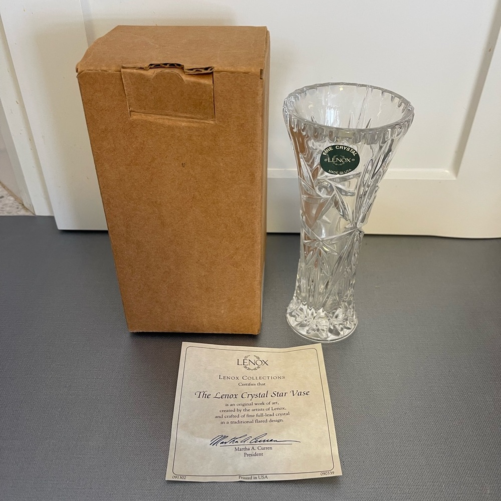 Lenox Lead Crystal Cut Bud Vase 6” with Certificate/Box Made USA
